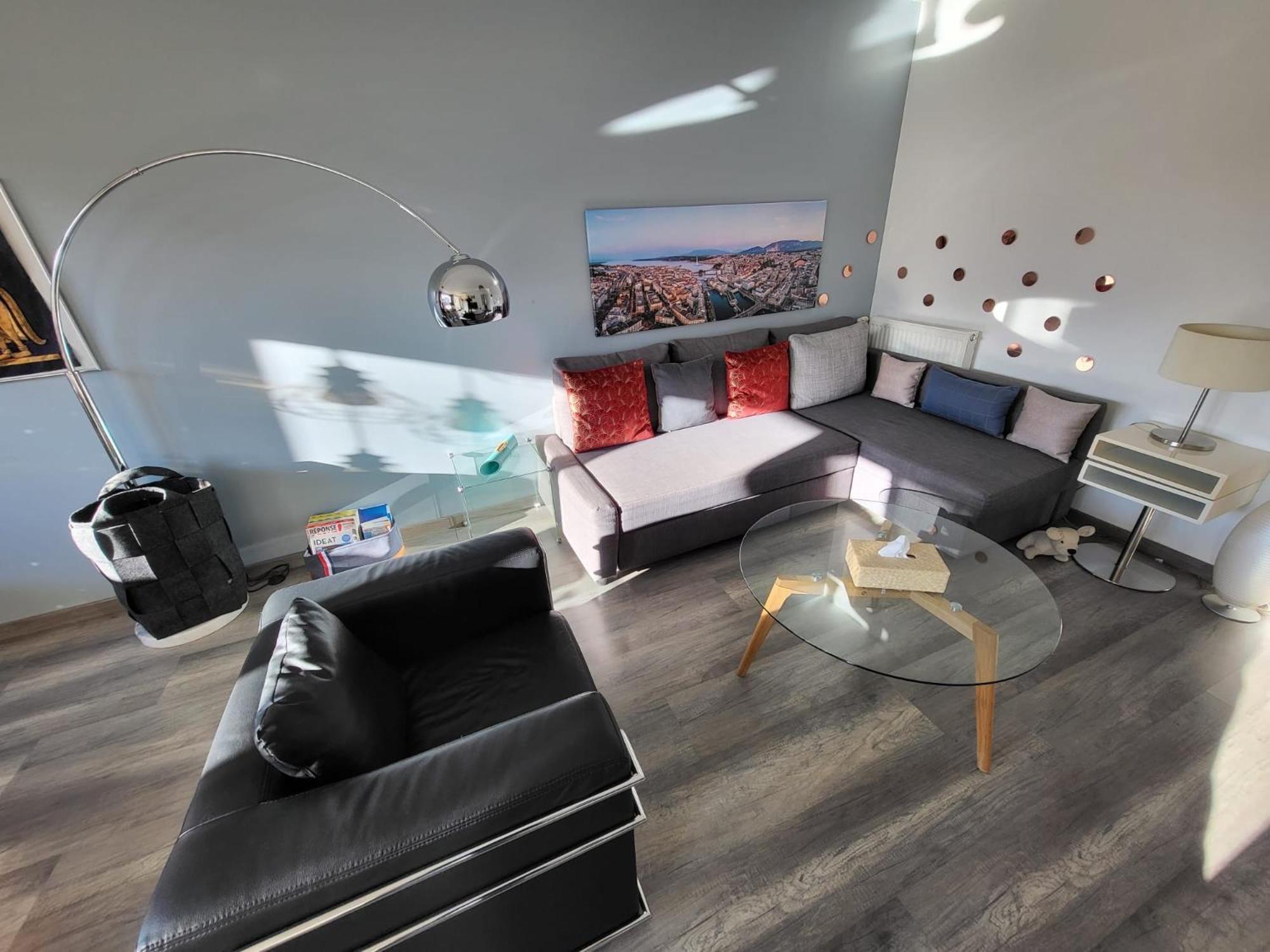 Tichnich Appartement - 2 Bedrooms - 1 Min Away From Train Station Annemasse Exterior foto